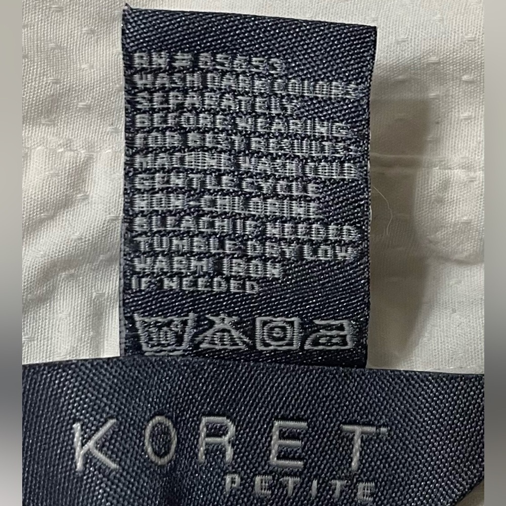 Koret White Button-Up Top with Embroidered Pocket - Picture 8 of 8
